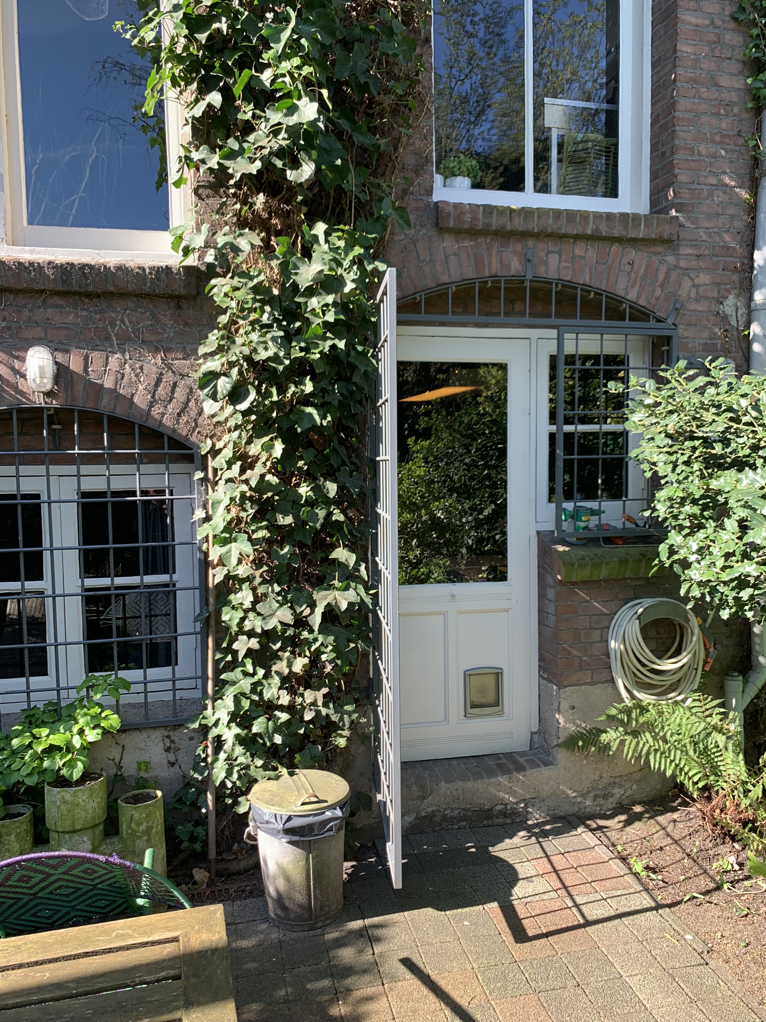 Mevrouw van der Heem project buitenschilderwerk bestaande woning in Rotterdam