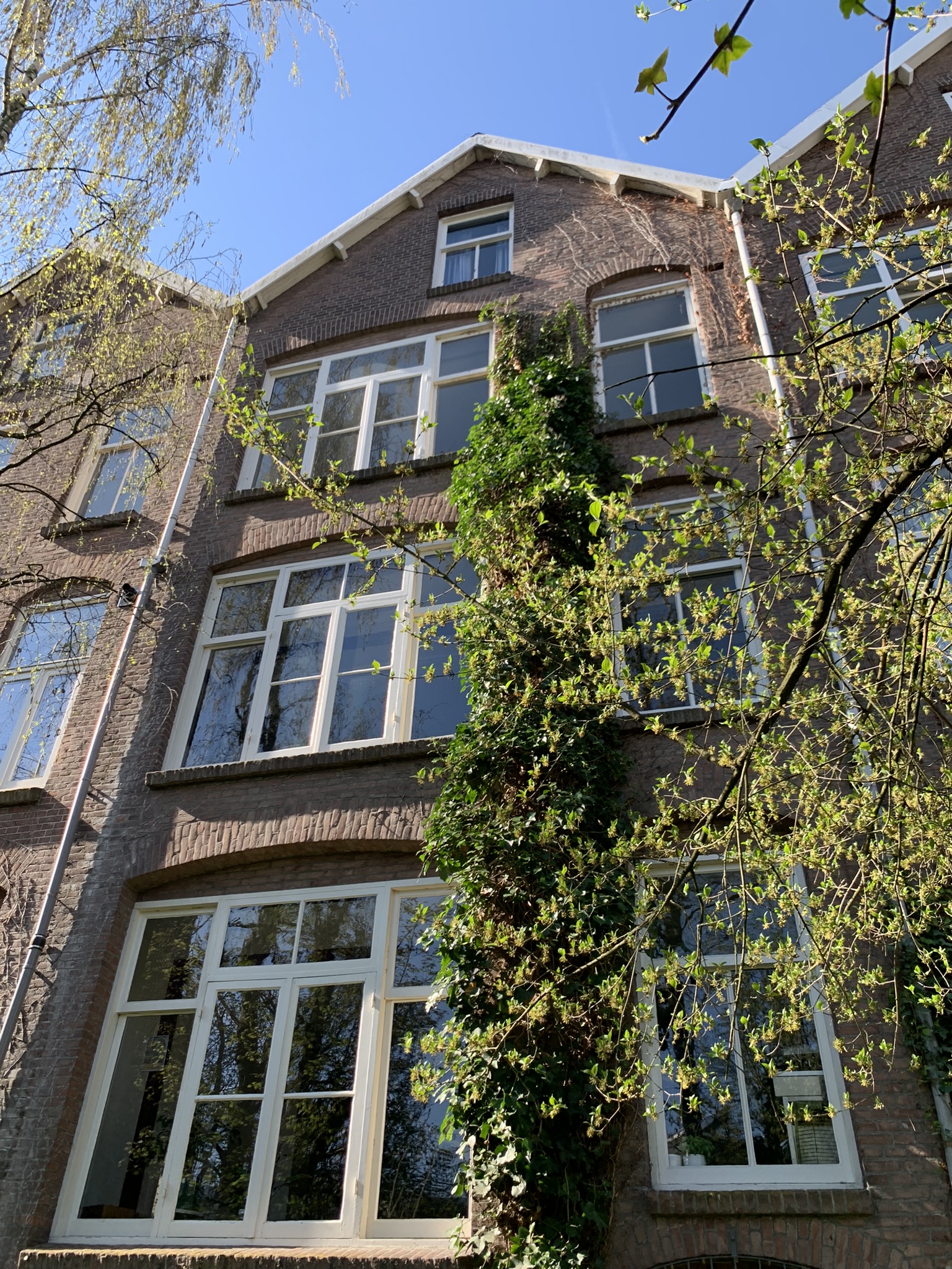 Mevrouw van der Heem bestaande woning buitenschilderwerk project in Rotterdam huis